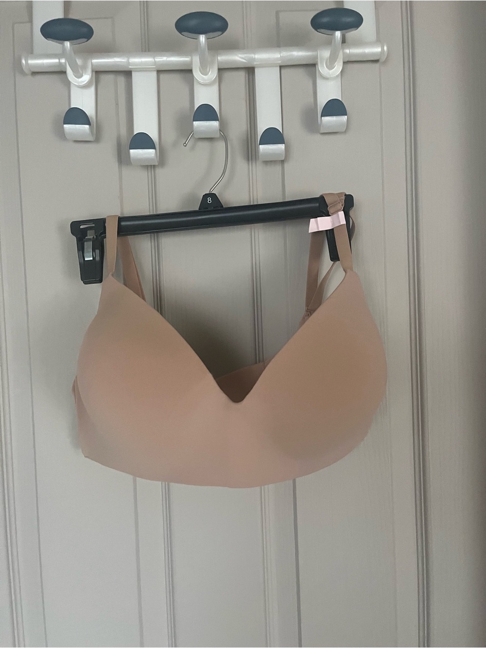 Victoria's Secret Smooth Nude lightly lined bra, NWT, 38DD